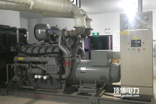 帕金斯發(fā)電機(jī)組500kw多少錢(qián)一臺(tái)